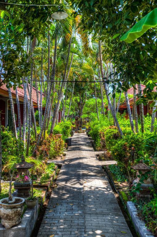 Hotel Angsoka Temukus Extérieur photo