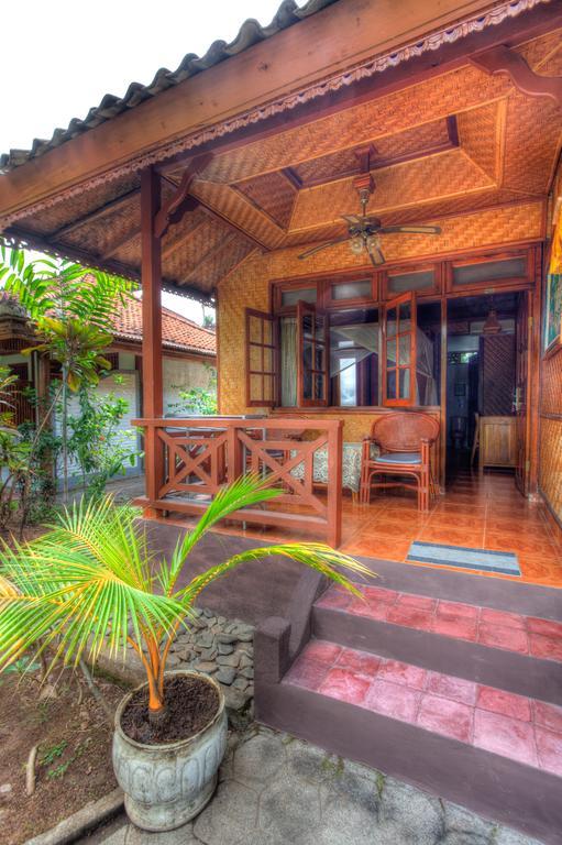 Hotel Angsoka Temukus Extérieur photo